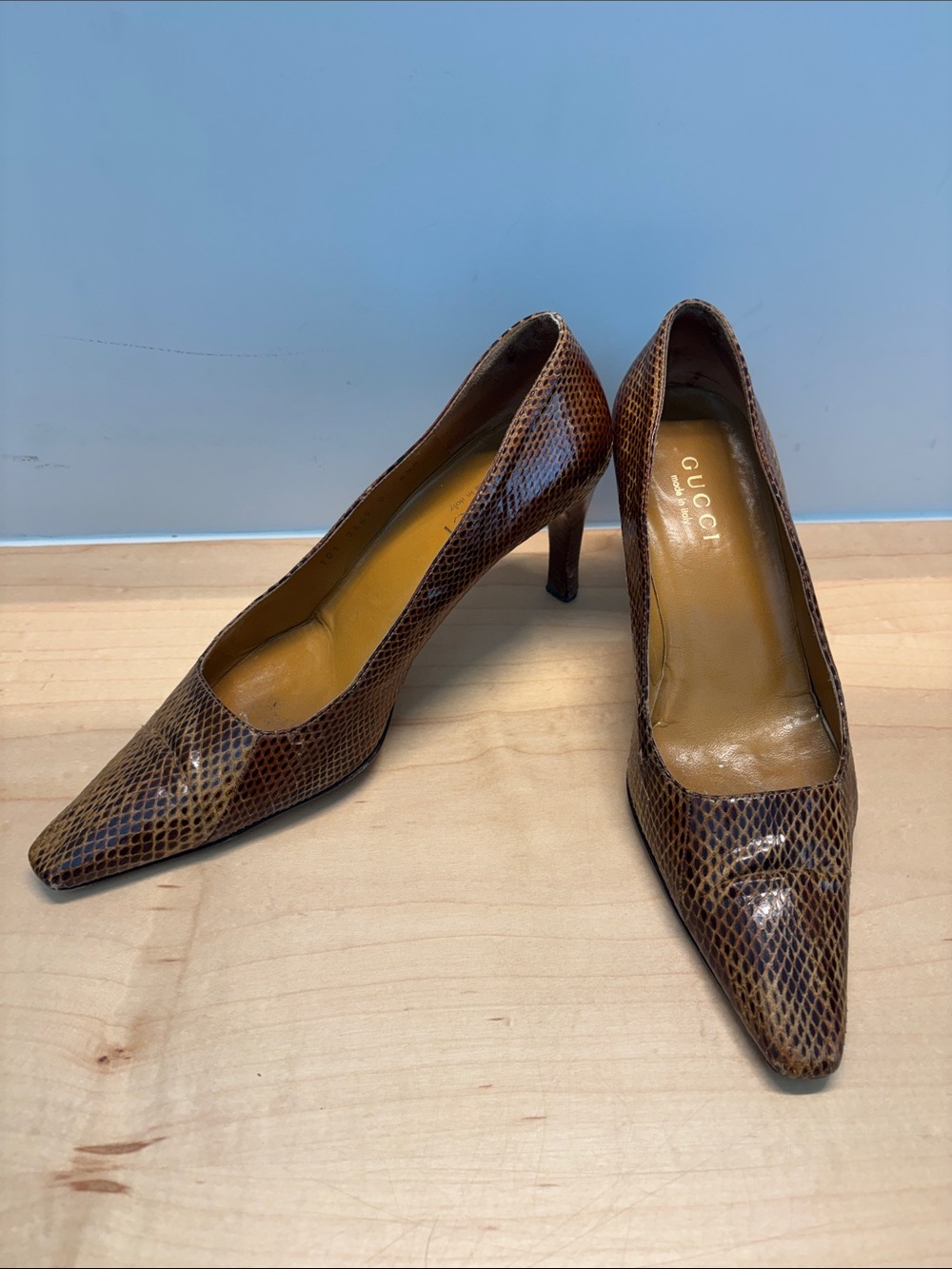 Gucci Brown Snakeskin Pointed Pumps